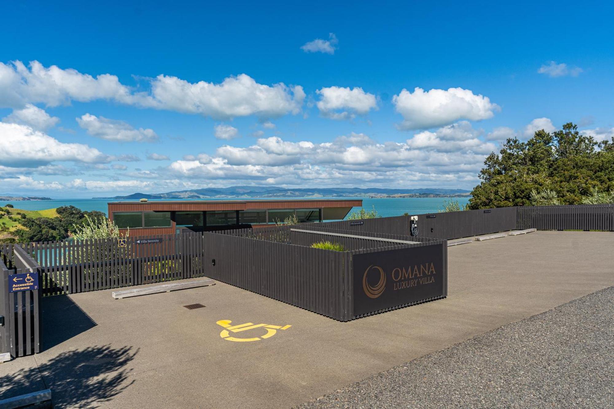 Omana Rocky Bay Exterior foto